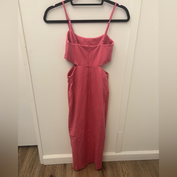 h:ours Haydon Dress in Pink Size XS - Picture 3 of 5